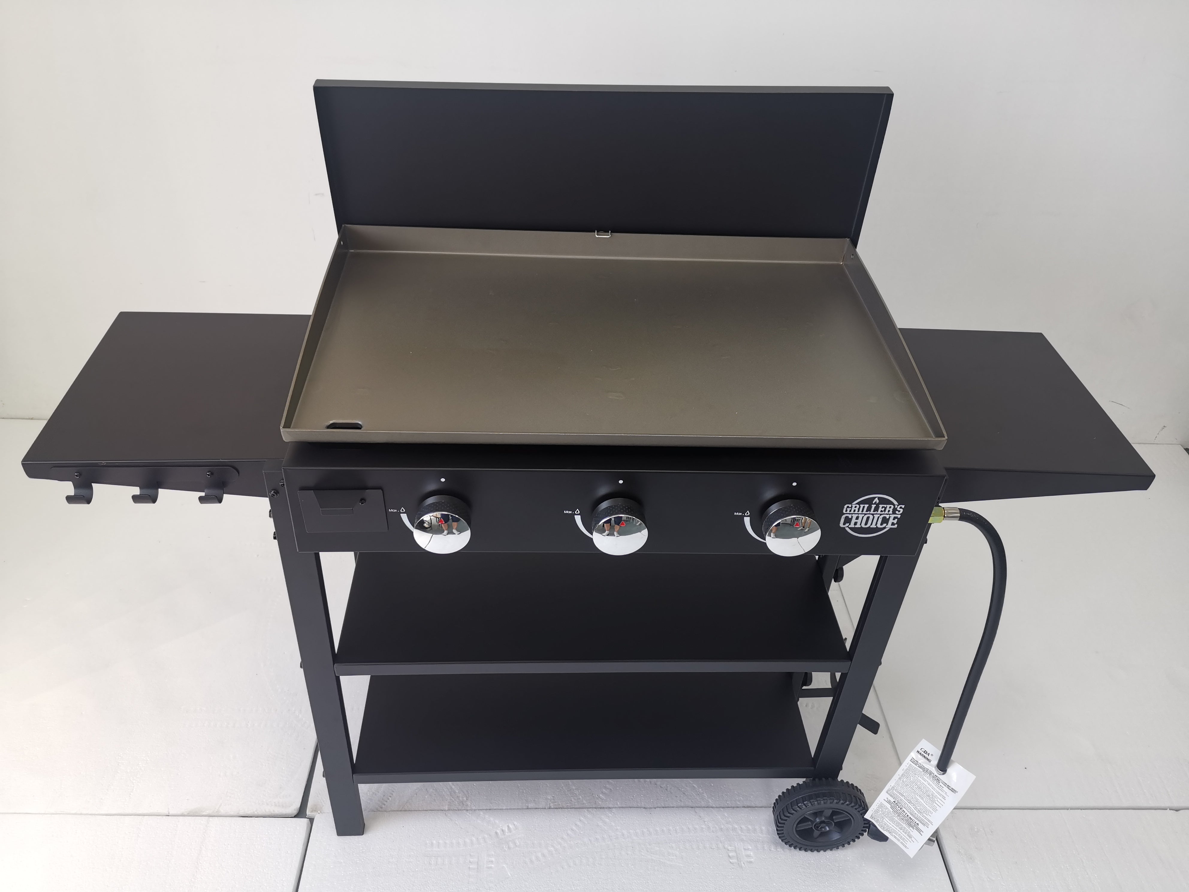 Propane Griddles 3 Burners 15,000 BTU Flat Top Griddle Griddle Grillers Choice Brands